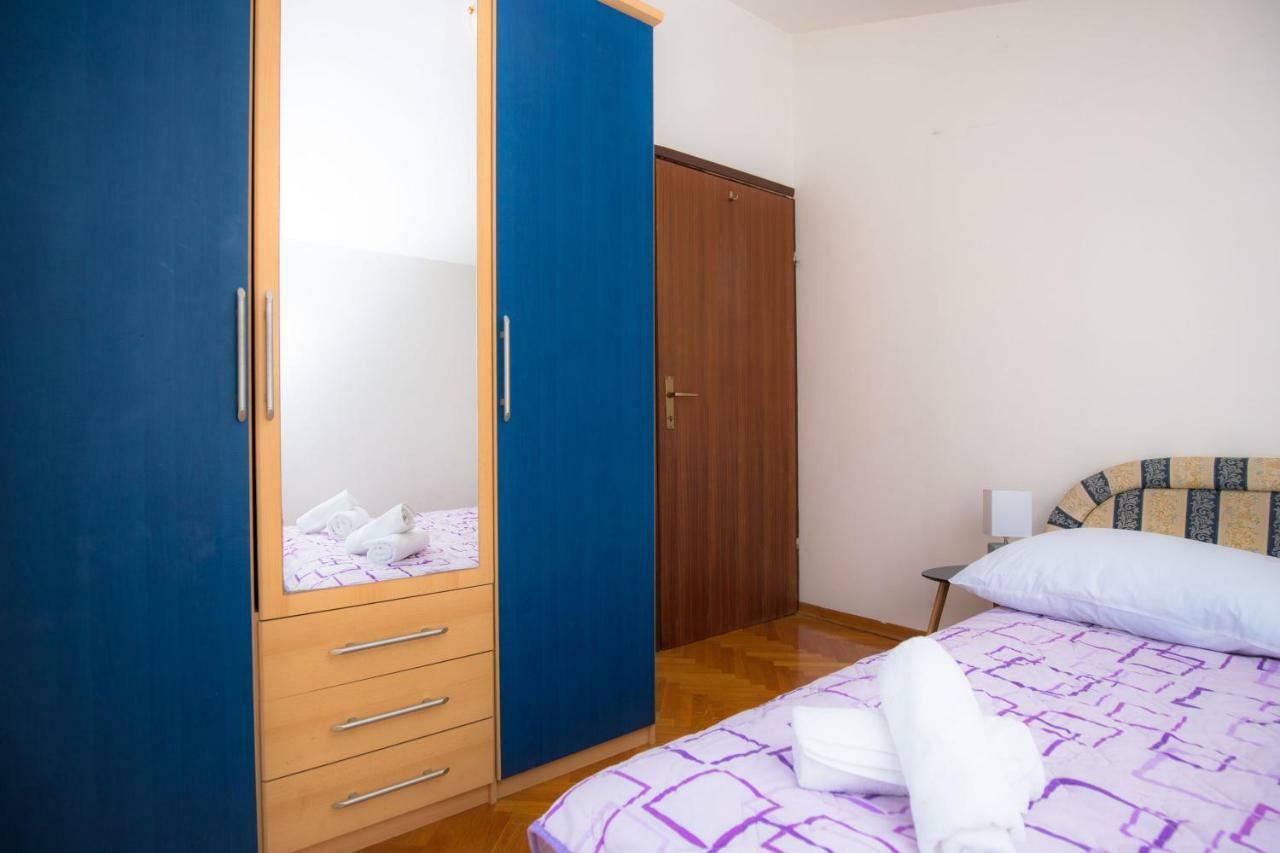 Dagulo Apartment Primosten Exterior photo